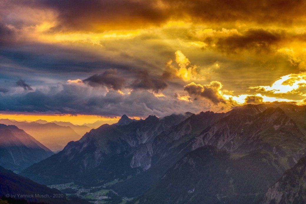 Sonnenuntergang in den Alpen, Yannick Musch, 2020