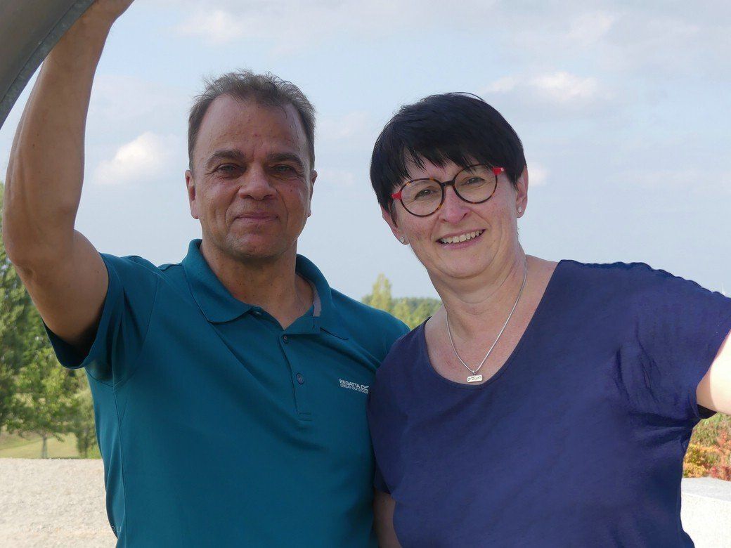 Die Reiseleitung... Die Reiseleitung...