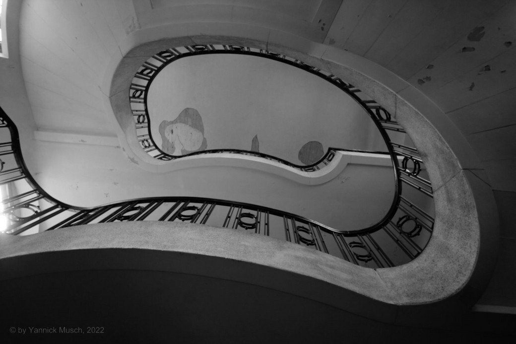 Treppenhaus im HdO, s/w © by Yannick Musch, 2022 Treppenhaus im HdO, s/w © by Yannick Musch, 2022