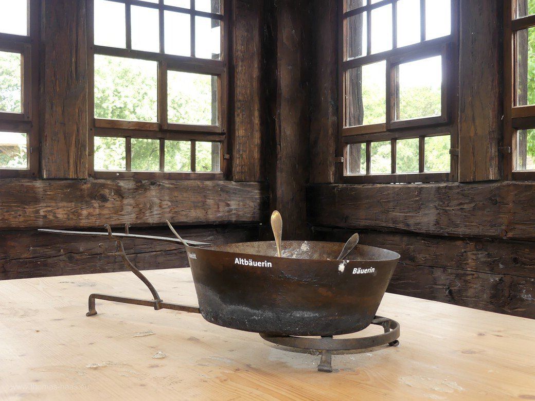 Mahlzeit! - Ein Topf und viele Löffel... - Museumsdorf Kürnbach, 2022 Mahlzeit! - Ein Topf und viele Löffel...