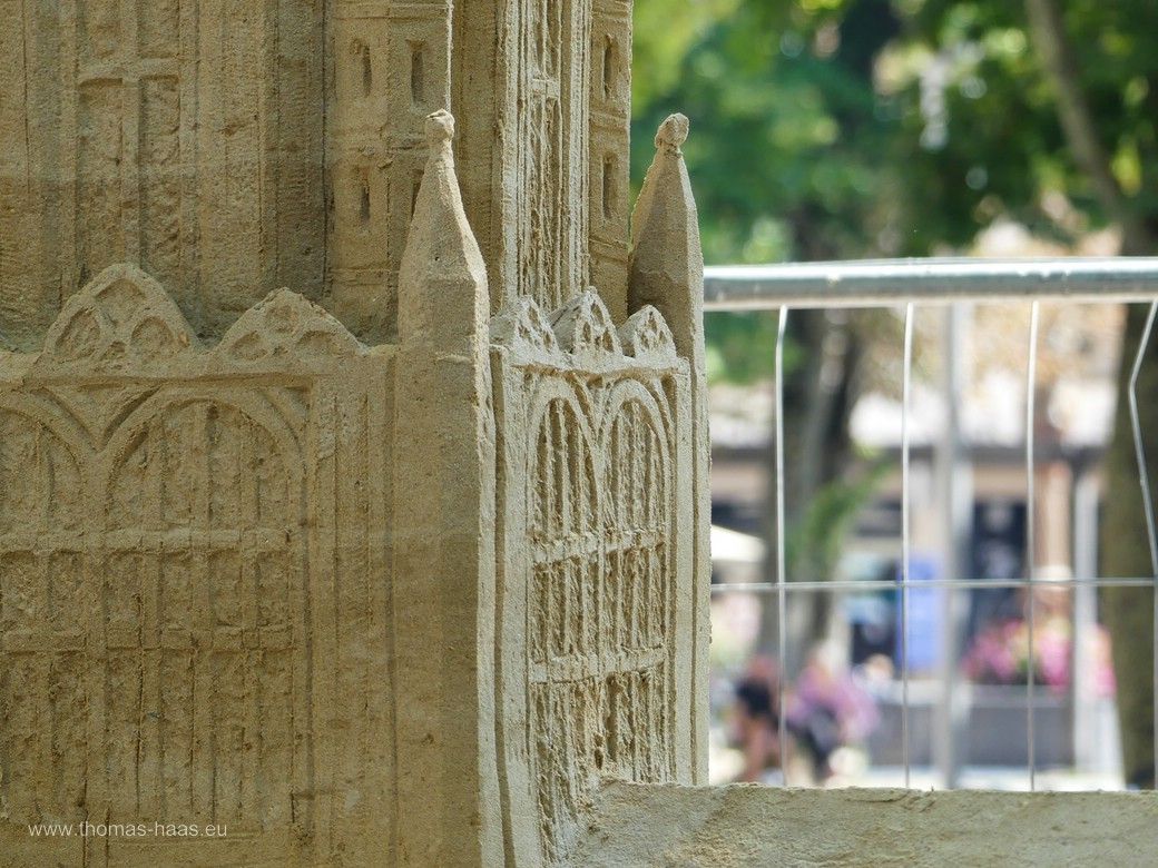 Detail: Münsterturm... Detail: Münsterturm...