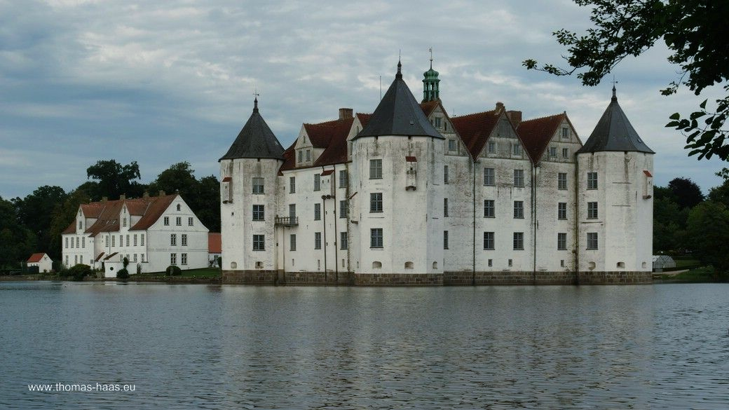 Das Schloss in Glücksburg in der von mir bevorzugten Perspektive, August 2025 Das Schloss in Glücksburg in der von mir bevorzugten Perspektive, August 2025