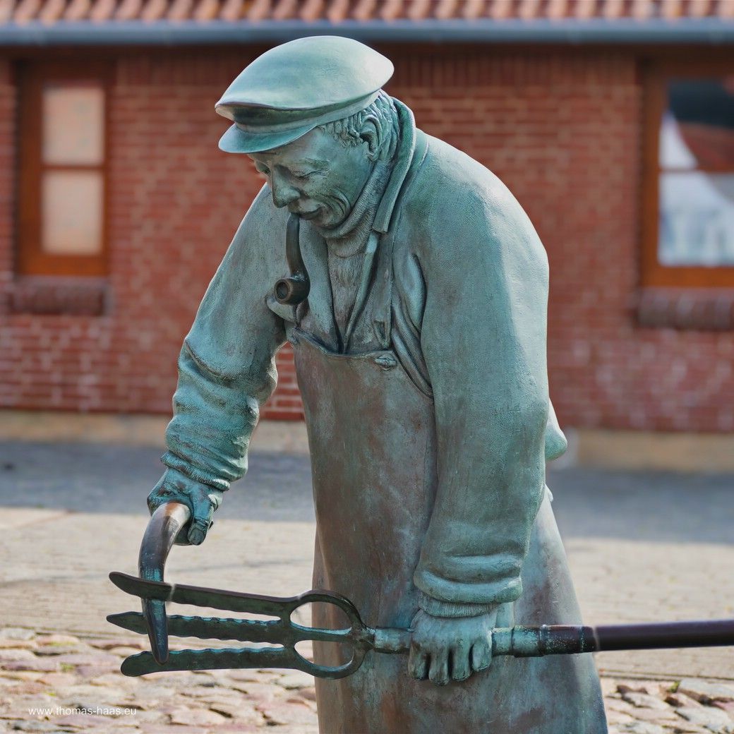 „Peter Aal“ - Bronzeskulptur, Bernd Maro, Hannover, 1999 „Peter Aal“ - Bronzeskulptur, Bernd Maro, Hannover, 1999
