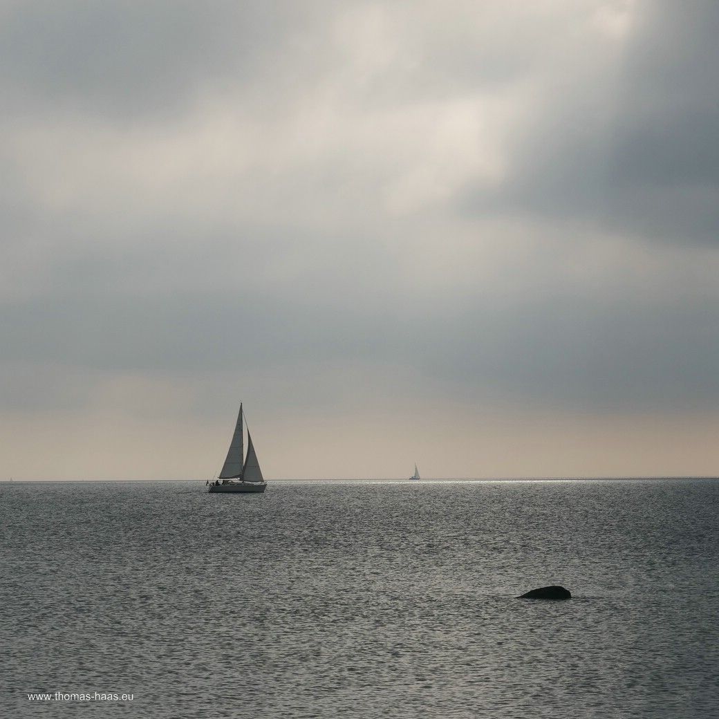 Das monochrome Farbenspiel der See... Das monochrome Farbenspiel der See...