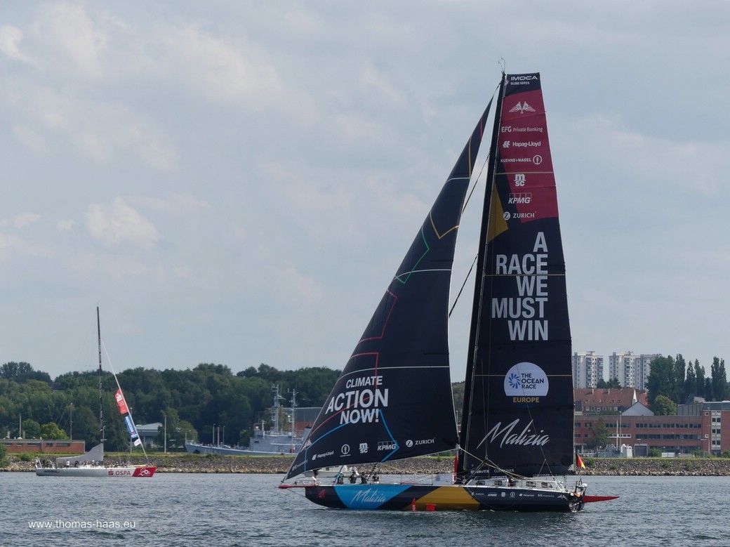 Team Malizia vor dem Start - alle Teams an der Kiellinie unter Segeln! August 2025 Team Malizia vor dem Start - alle Teams an der Kiellinie unter Segeln! August 2025