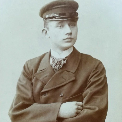 Portrait, Aufbruch, junger Mann, ca. 1900 Historisches Portrait, Ausschnitt, HH, ca. 1900