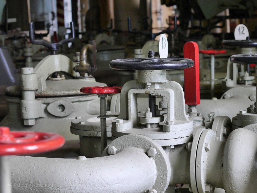 Die Diffusionsbatterie zur Erzeugung des Zuckerwassers, 2023 Die Diffusionsbatterie in Oldisleben - hier wird die Zucker aus der Rübe gelöst...