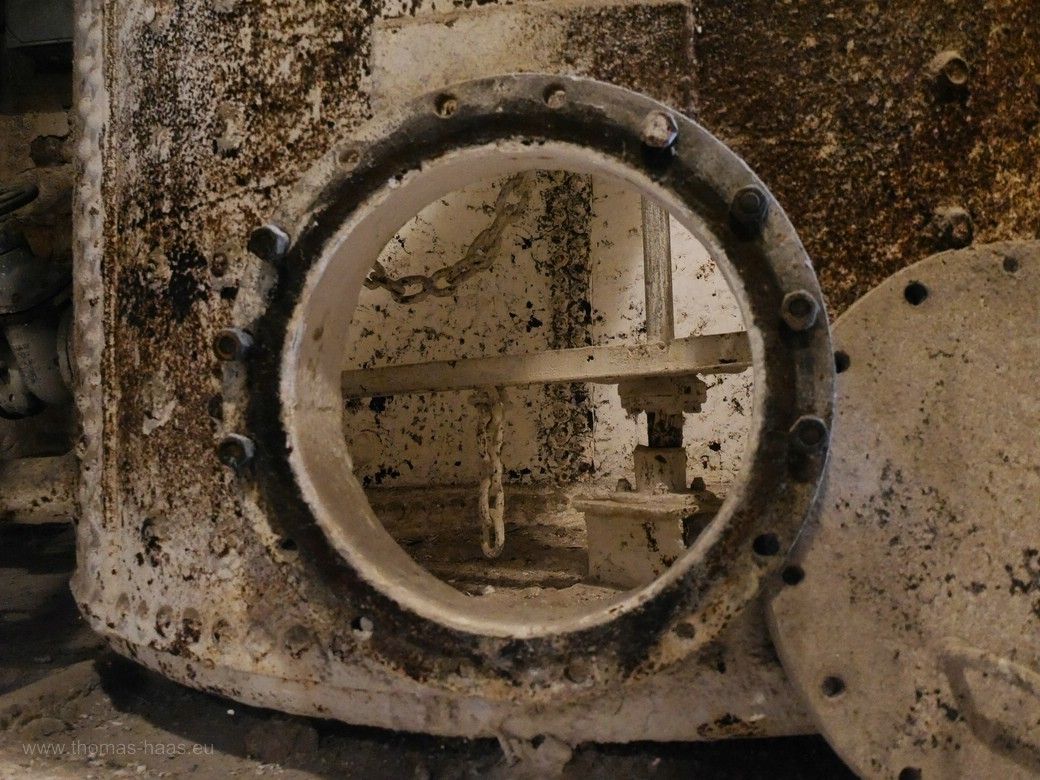 Hier wurde wohl einst die Kalkmilch gerührt - Oldisleben 2023 Hier wurde wohl einst die Kalkmilch gerührt - Oldisleben 2023