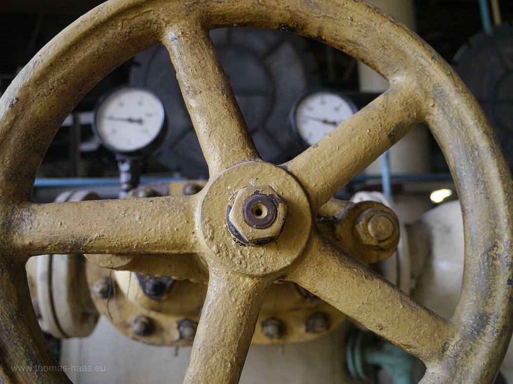 Anzeigen und Handrad