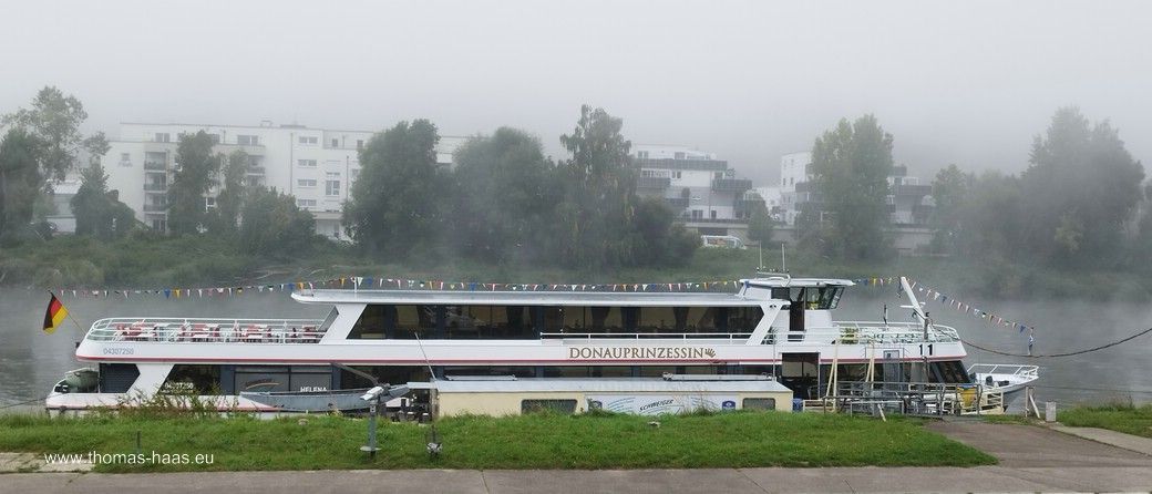 Die „Donauprinzessin“ am Anleger 1 in Kelheim. Die „Donauprinzessin“ am Anleger 1 in Kelheim.