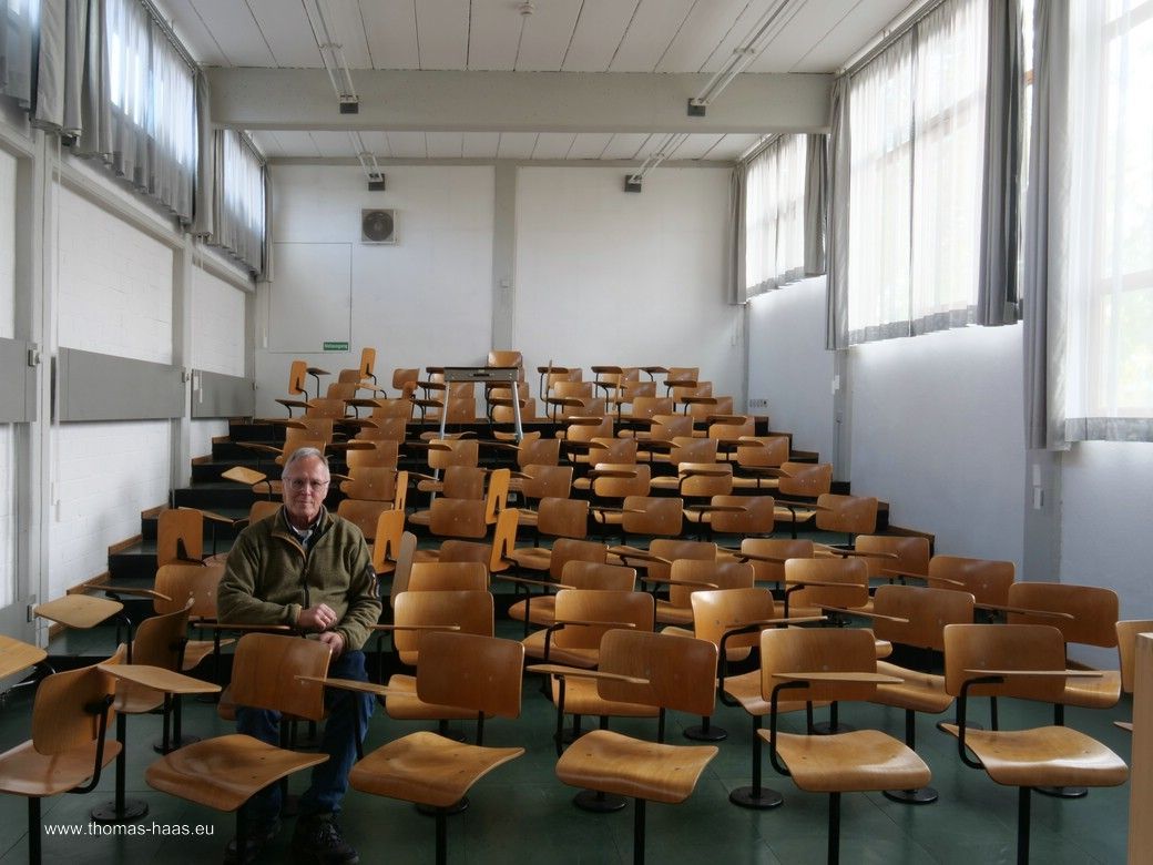 Im kleinen Hörsaal, HfG Ulm, Oktober 2025 - Mit freundlicher Genehmigung der Stiftung HfG, Ulm Im kleinen Hörsaal, HfG Ulm, Oktober 2025 - Mit freundlicher Genehmigung der Stiftung HfG, Ulm