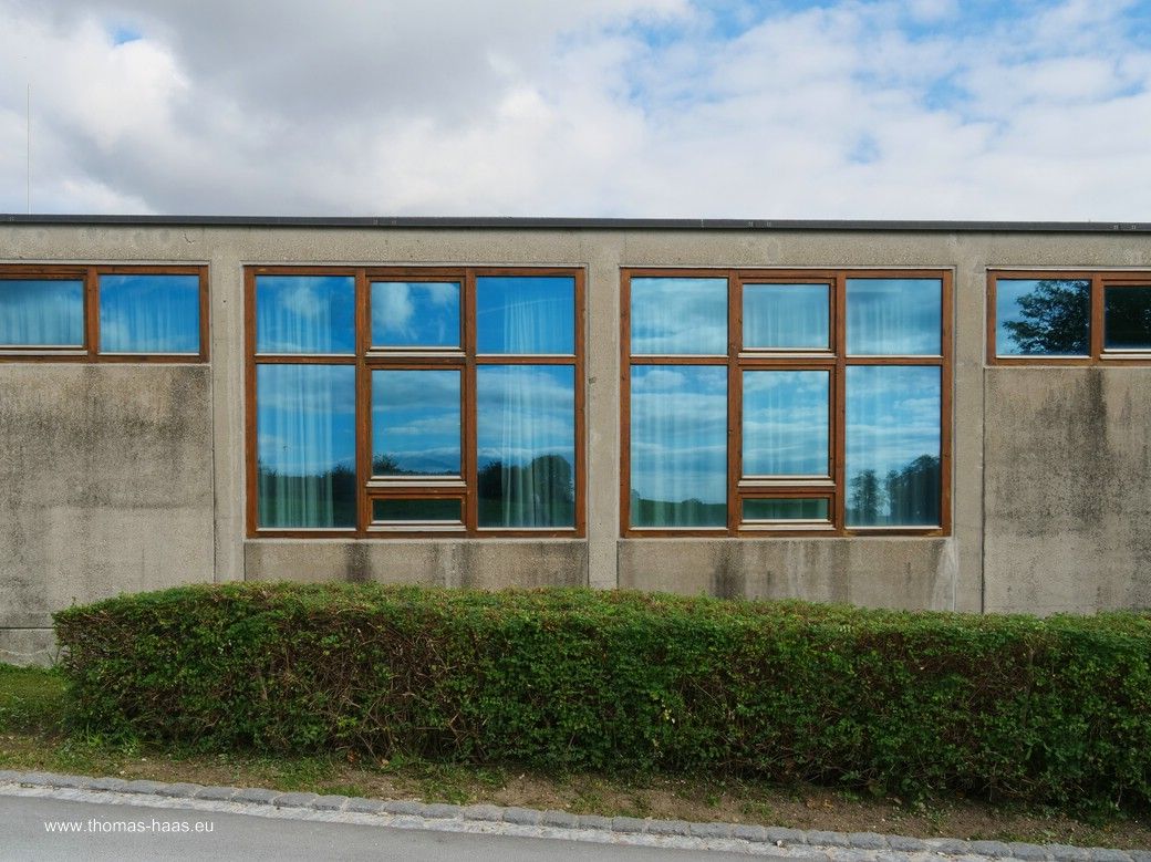 Fassade der HfG Ulm, mit freundlicher Freigabe der Stiftung HfG Ulm, Oktober 2025