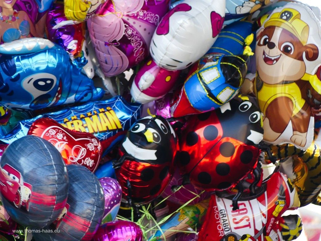 Auf der Dult, Ballons... Auf der Dult, Ballons...