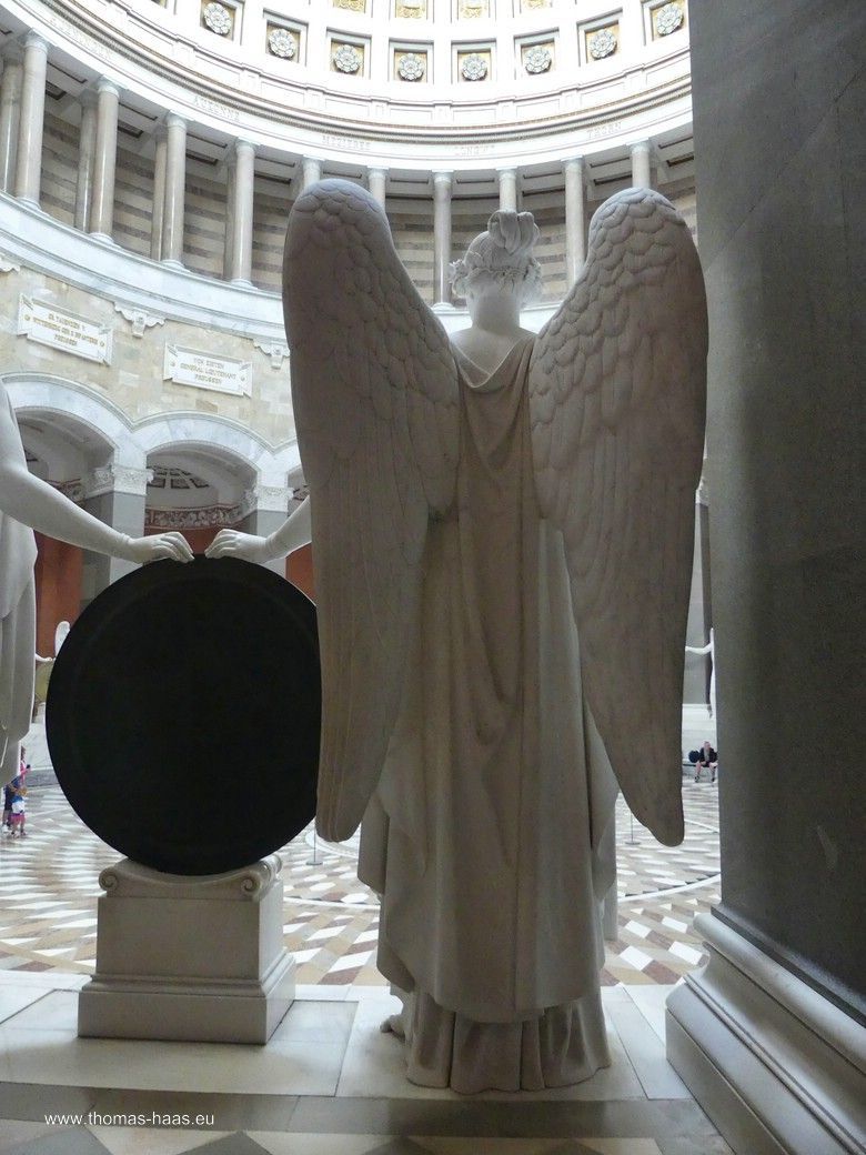 Siegesgöttinnen (Viktorien) - Ansicht von hinten aus dem Umgang, 2025 Siegesgöttinnen (Viktorien) - Ansicht von hinten aus dem Umgang, 2025