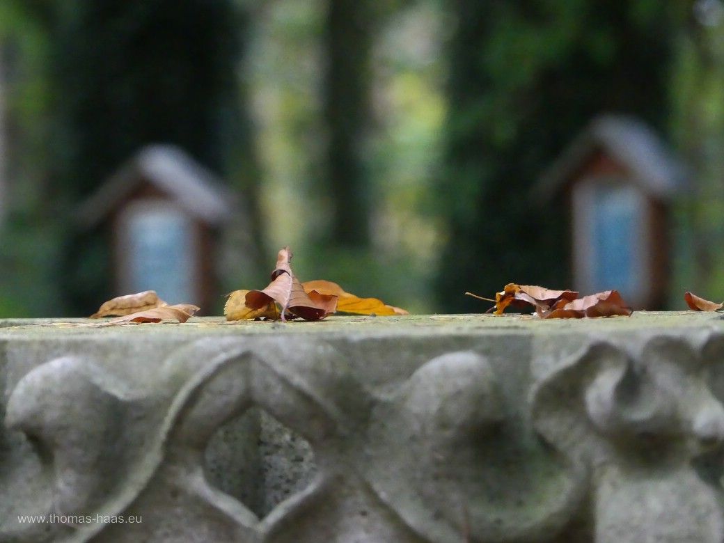 Der Stein vom Ulmer Münster am Käppele in Bellenberg, Oktober 2024 Der Stein vom Ulmer Münster am Käppele in Bellenberg, Oktober 2024