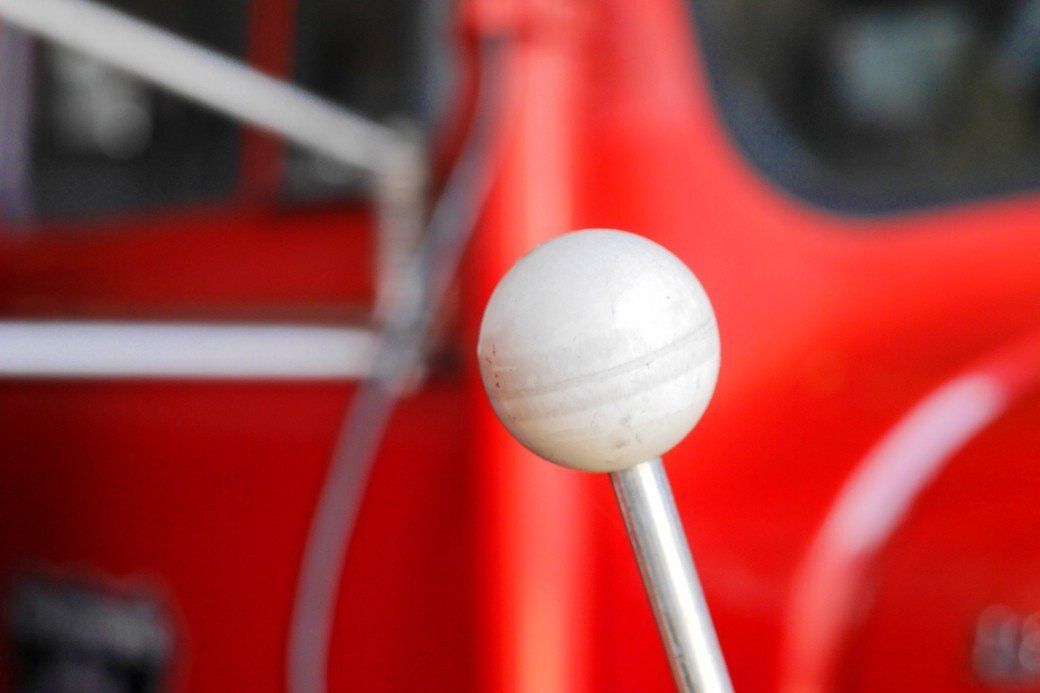 Peilstab am Feuerwehr-Oldtimer, 2021 Peilstab am Feuerwehr-Oldtimer, 2021
