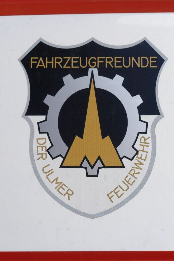 Das Wappen der Fahrezugfreunde der Ulmer Feuerwehr