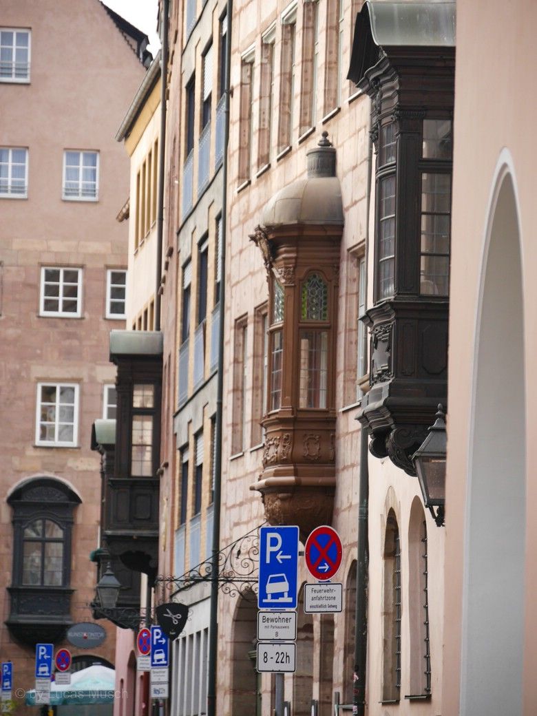 Erker in der Nürnberger Altstadt, © by Lucas M., 2023 Nürnberg, Altstadt, im Herbst 2023 © by Lucas M.
