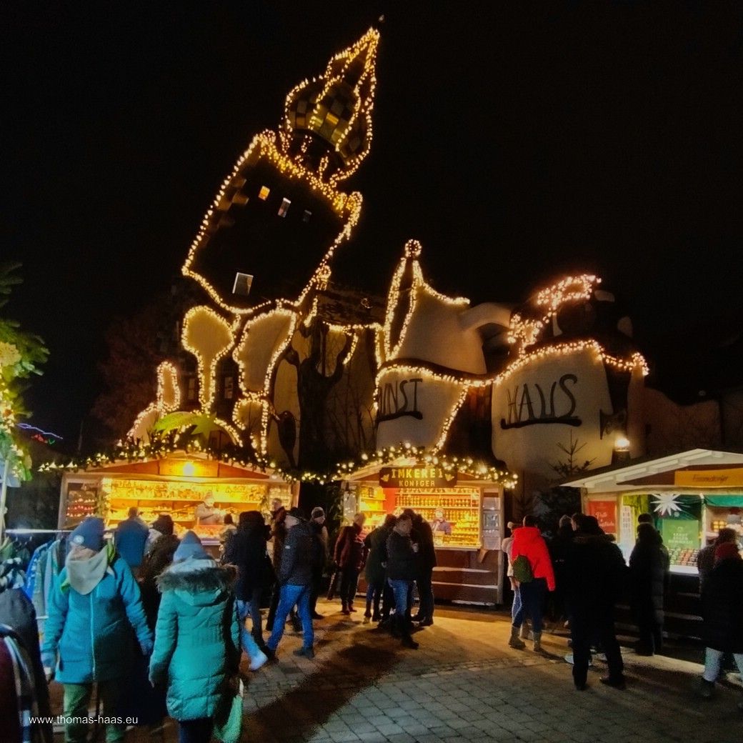 Das Kunsthaus Abensberg in der Nacht, Dezember 2025 Das Kunsthaus Abensberg in der Nacht, Dezember 2025