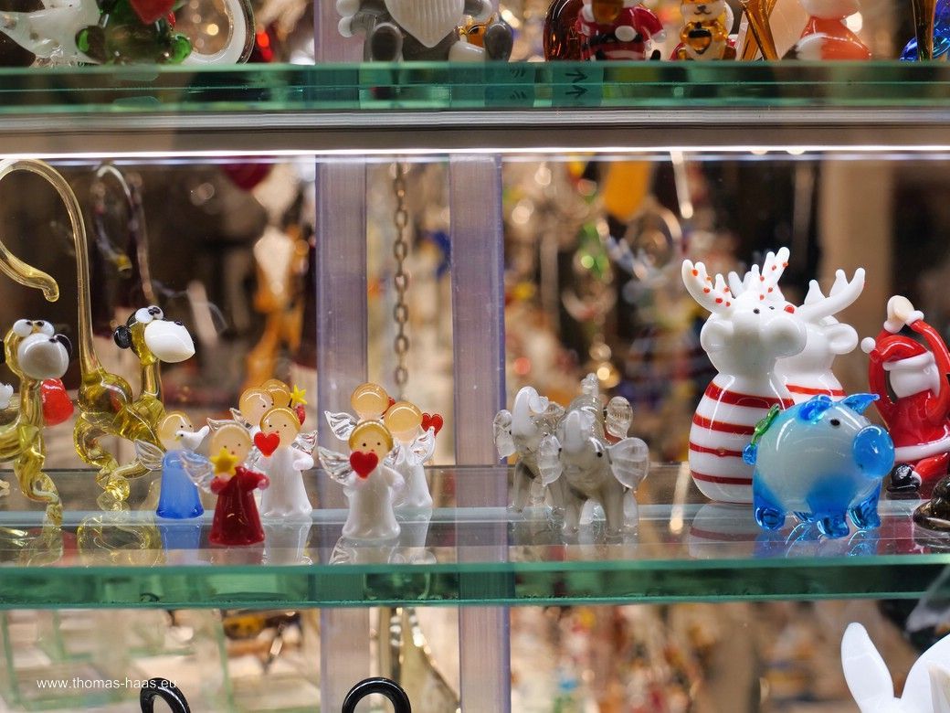Glaswaren auf dem Ulmer Weihnachtsmarkt 2025 Glaswaren...