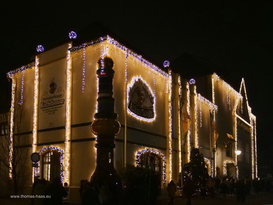 Straßenfront der Brauerei in Abensberg, Dezember 2025 Straßenfront der Brauerei in Abensberg, Dezember 2025