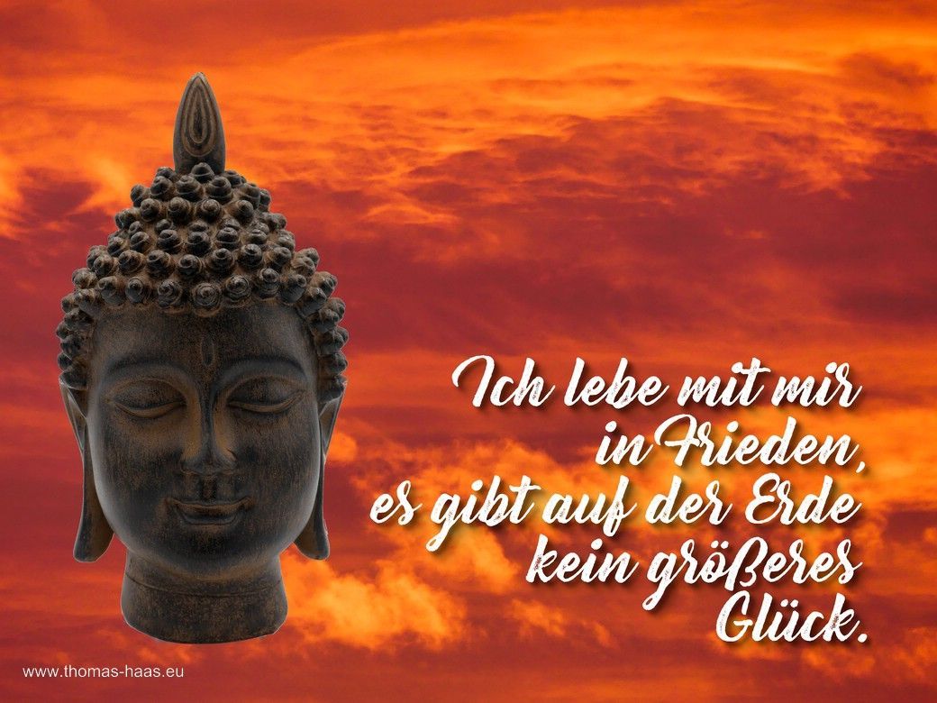 Abendrot, Buddhakopf und ein Zitat zum Thema Glück, Buchtipp Julian Hermsen Abendrot, Buddhakopf und ein Zitat zum Thema Glück, Buchtipp Julian Hermsen