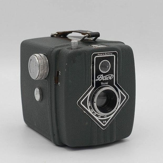 Historische Mittelformatkamera Daci Royal 6 x 6 in grün Daci Royal-Boxkamera, 6 x 6