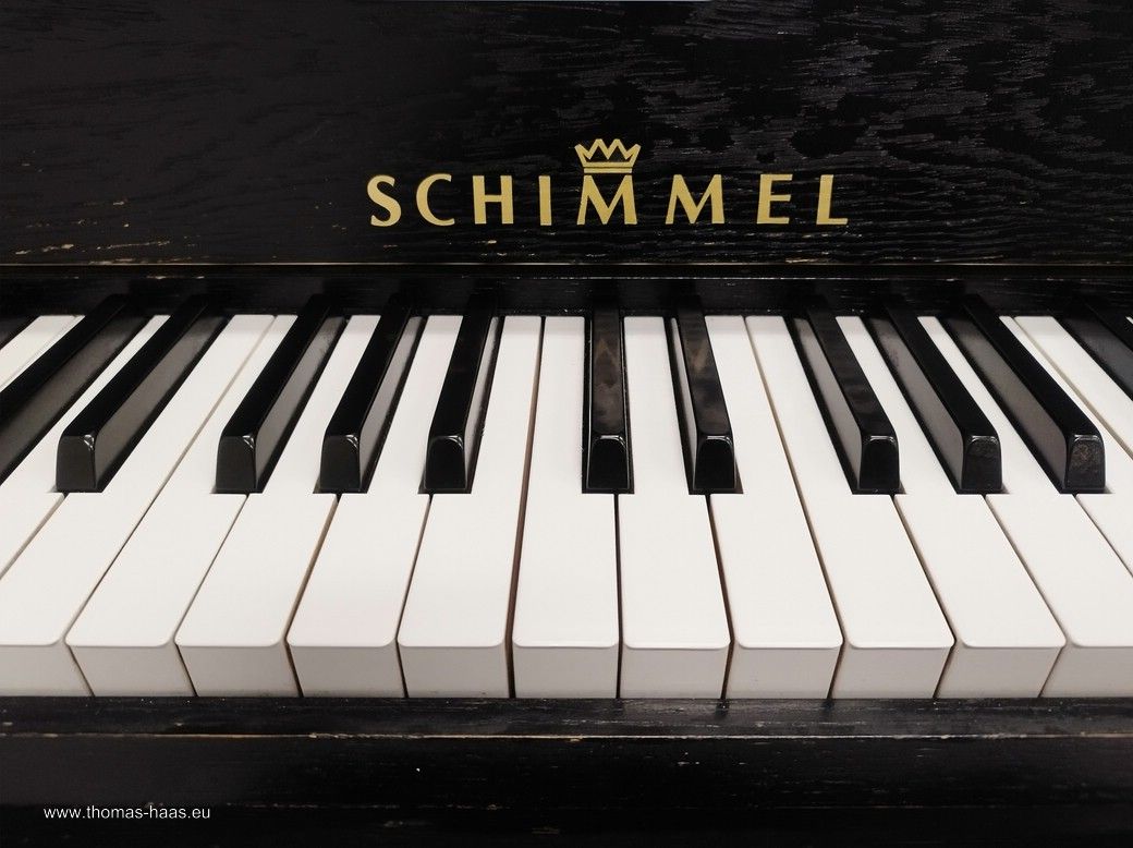 Schimmel-Piano