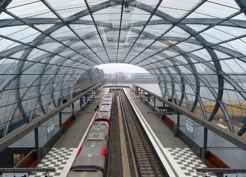 U4, Elbbrücken, Hamburg, Dezember 201 U4 in Hambeug, Endstation Elbbrücken Dezember 2019