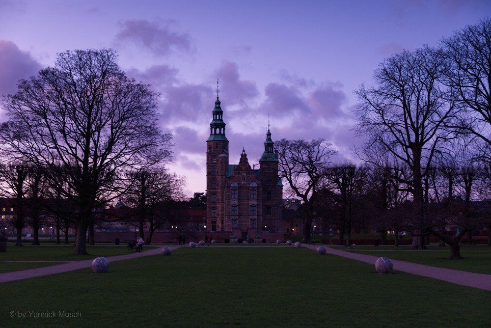 Rosenborg Schloss in der Abenddämmerung