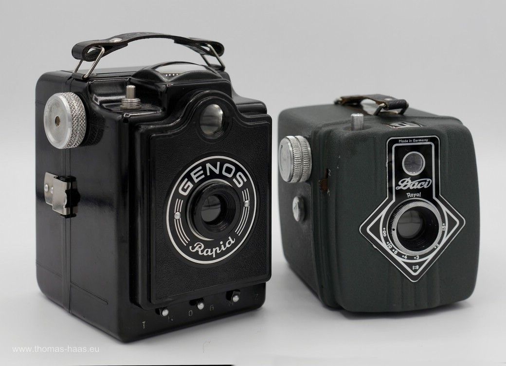 Zwei historische Kameras für das Museum: Genos Rapid und Daci Royal