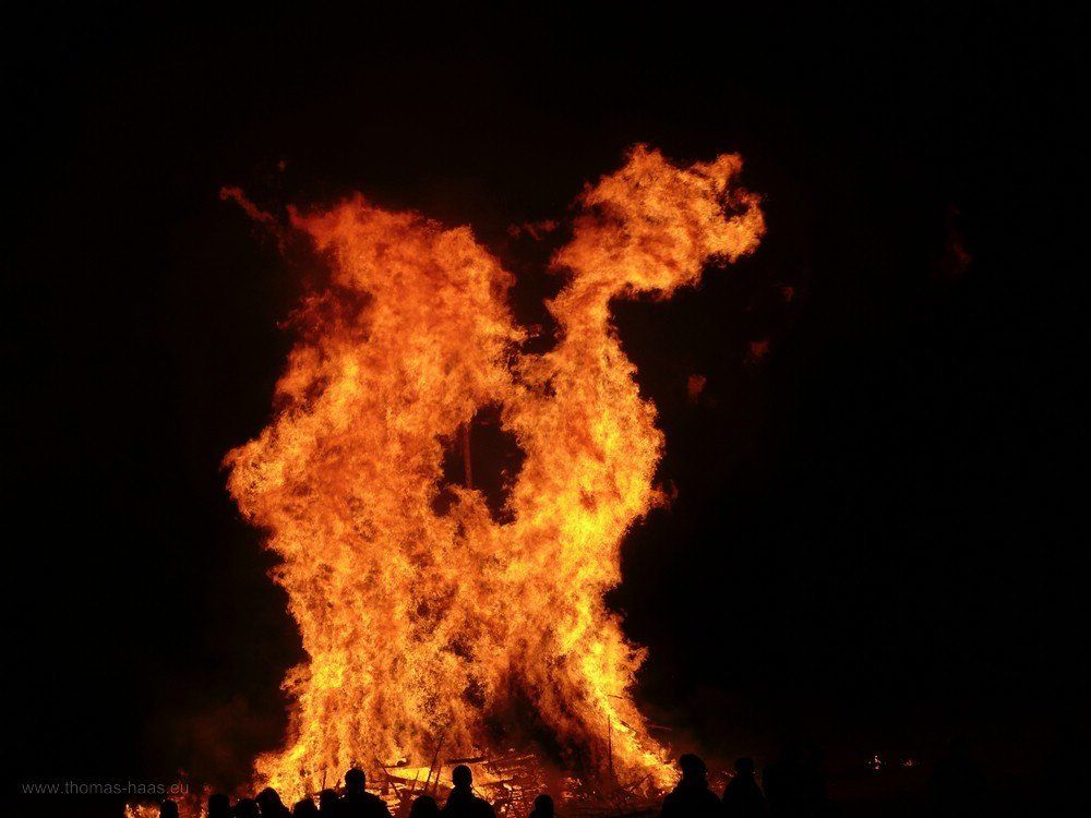 Funkenfeuer Bellenberg, 2020 Der Feuerdrache oder die Fratze des Winters, 2020