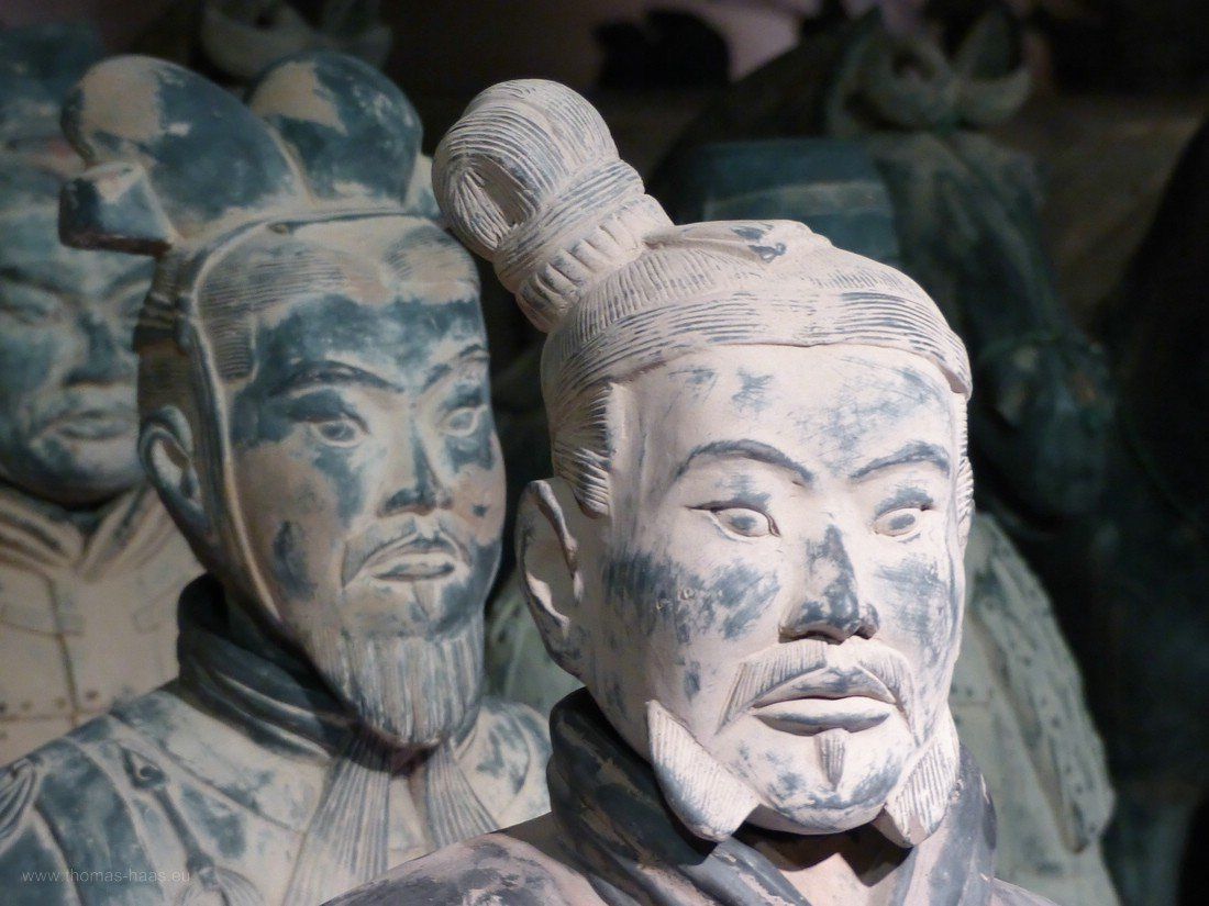 Gesichtszüge der Terrakotta-Armee, Ulm, 2020 Die Figuren haben individuelle Gesichtszüge, Terrakotta-Armee, Ulm, 2020