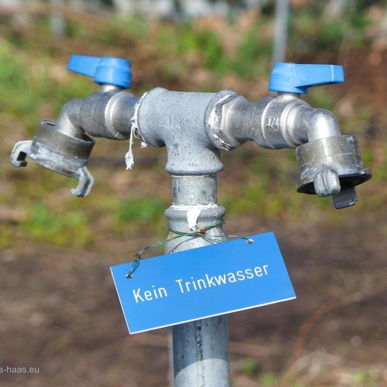 Schlauchanschlüsse im Schaugarten, 2024 Wasserversorgung...