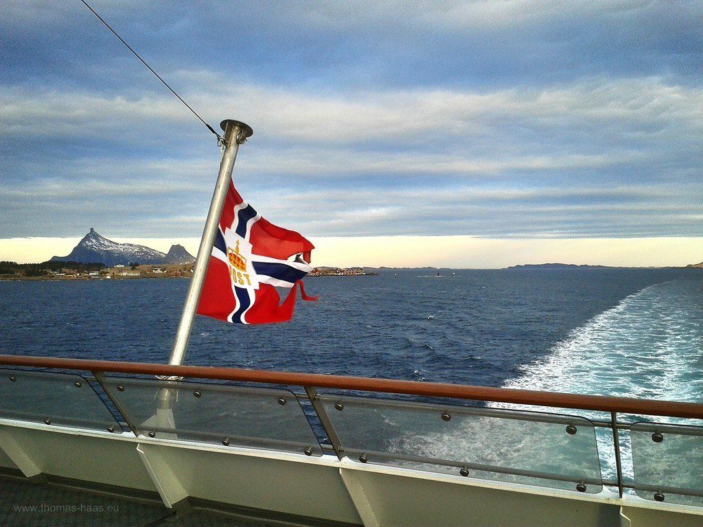 Polarkreis in Norwegen, Überfahrung Südgehend Ploarkreis, Norwegen, Hurtigruten, südgehend