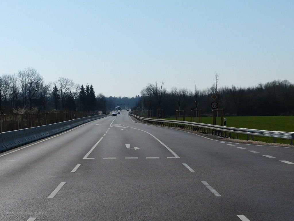 Zufahrt in das Donautal