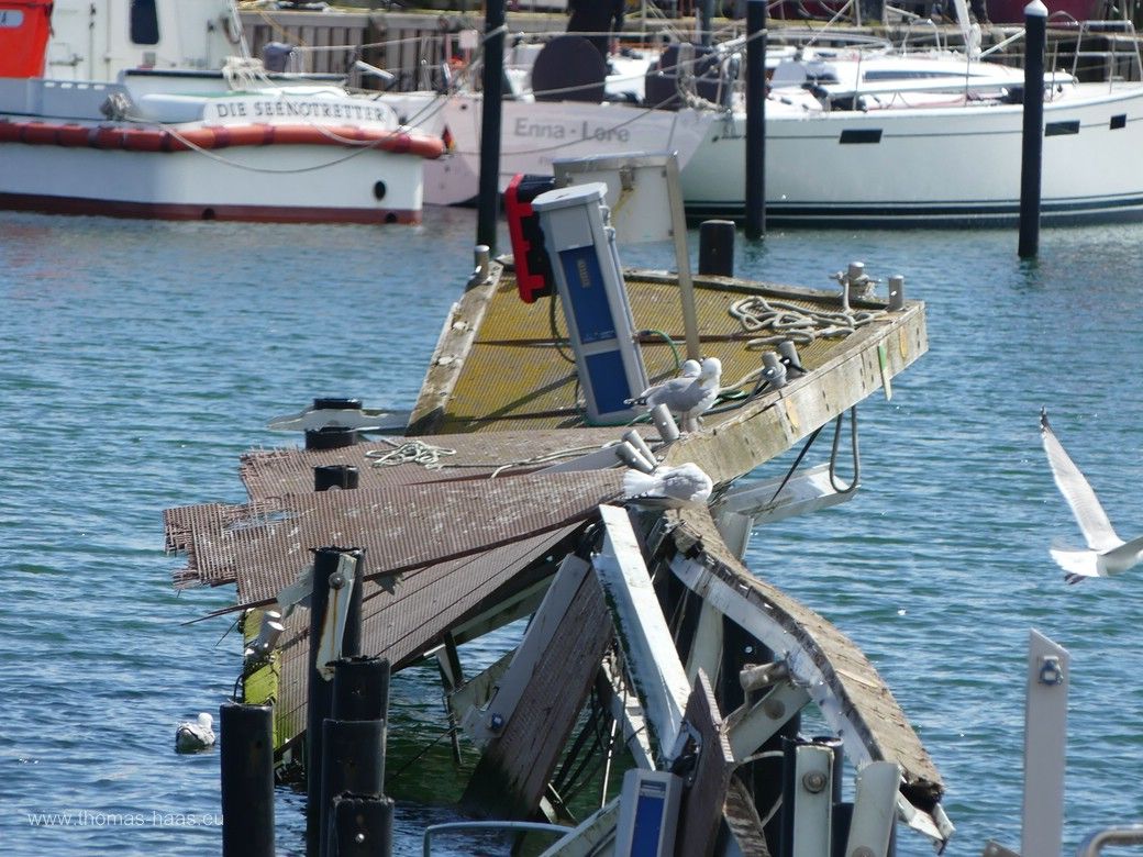 Der zerstörte Hafen in Damp, April 2024 Der zerstörte Hafen in Damp, April 2024