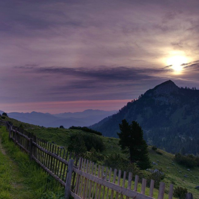 Sonnenaufgang, Schachenhaus, Mai 2020 Sonnenaufgang in den Bergen...