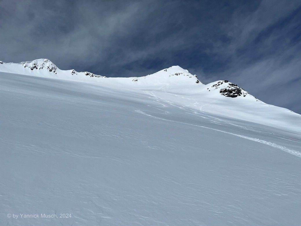Blick zurück - jetzt mit unseren Spuren - © by Yannick Musch, 2024 Blick zurück - jetzt mit unseren Spuren!
