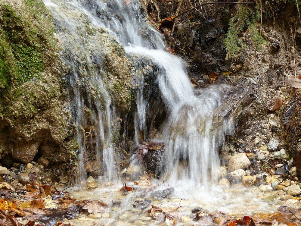 Einnsal, Wasser und Landschaft, Eistobel, Oktober 2019 Rinnsal im Eistobel...