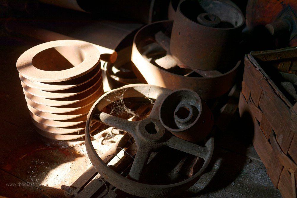 Gerätschaft unter dem Dach, Lebkuchenfabrik, Arzberg, 2019