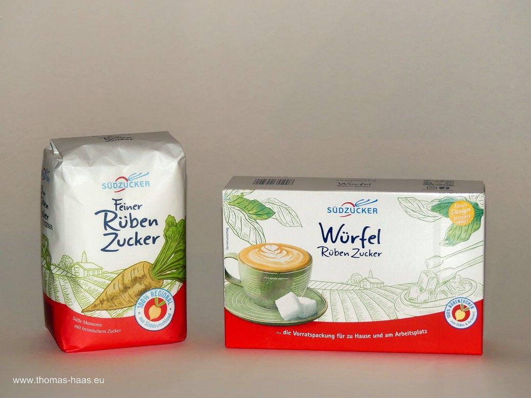 Südzucker Verpackungen mit Rübenzucker-Aufdruck, 2023 Feiner Rüben Zucker und Würfel Rüben Zucker im Südzucker-Design von 2024