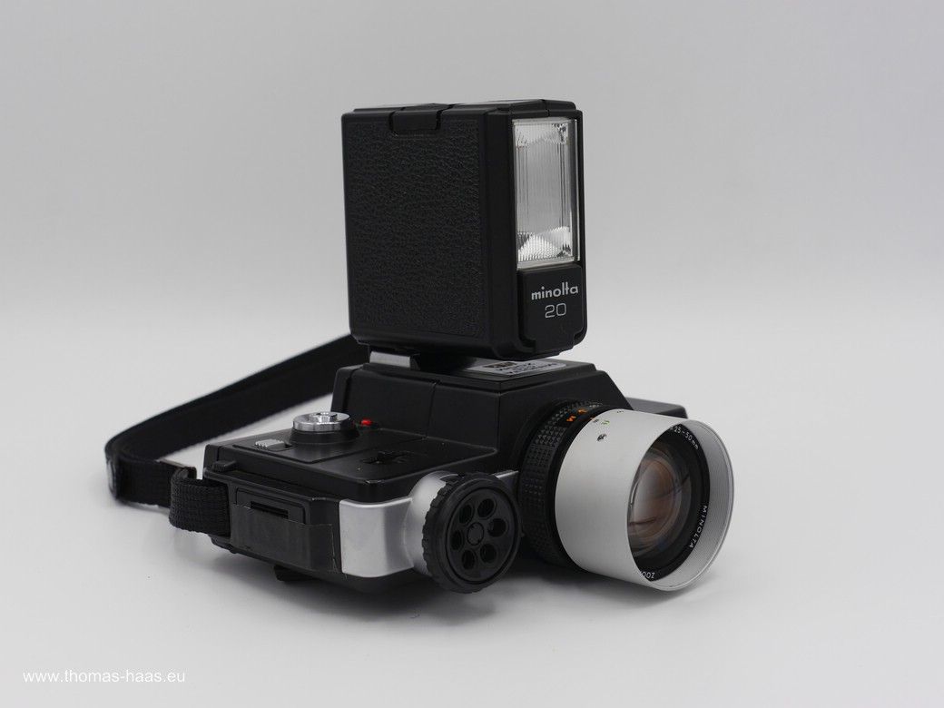 Die 110 Zoom SLR mit dem passenden Aufsteckblitz... Die 110 Zoom SLR mit dem passenden Aufsteckblitz.