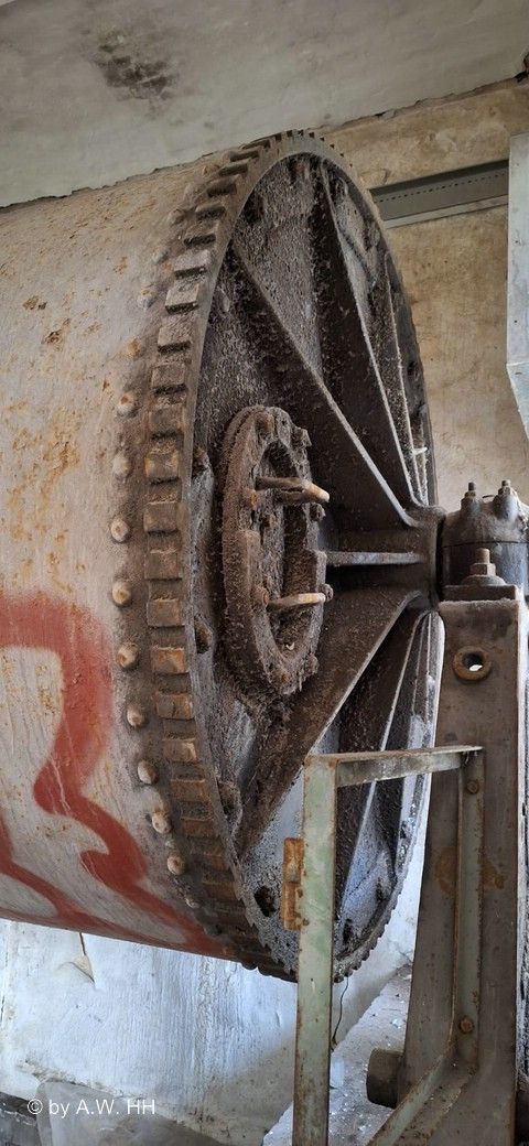 Gastbeitrag Lost Place Lackfabrik - © by Anke Werner Gastbeitrag Lost Place Lackfabrik - © by Anke Werner