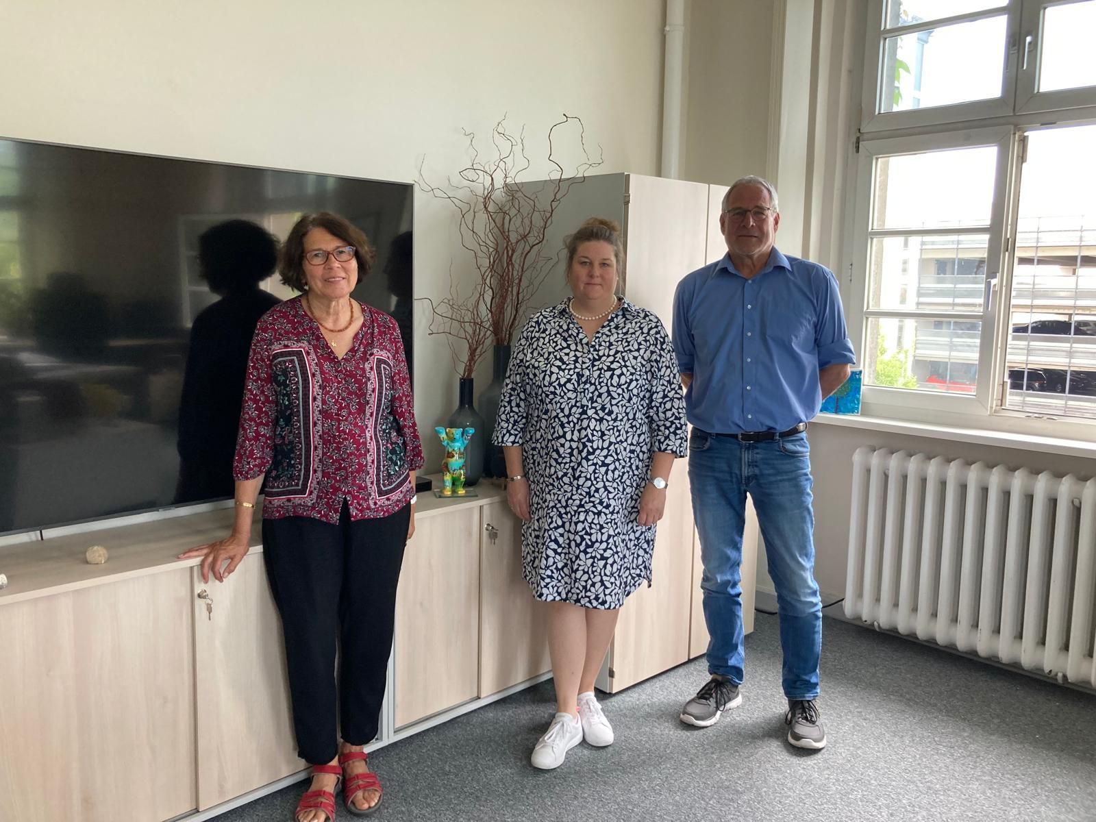 v.l.n.r.: SV S.Oehlkers, Pflegebeauftragte S. Meyer-Rötz, SV C.Konrad