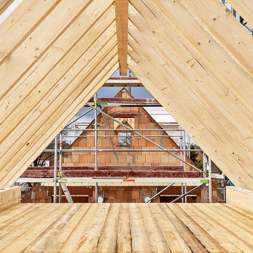 Die Konstruktion des Dachstuhls gibt dem Dach seine individuelle Form und gestaltet so Ihr Haus maßgeblich mit.