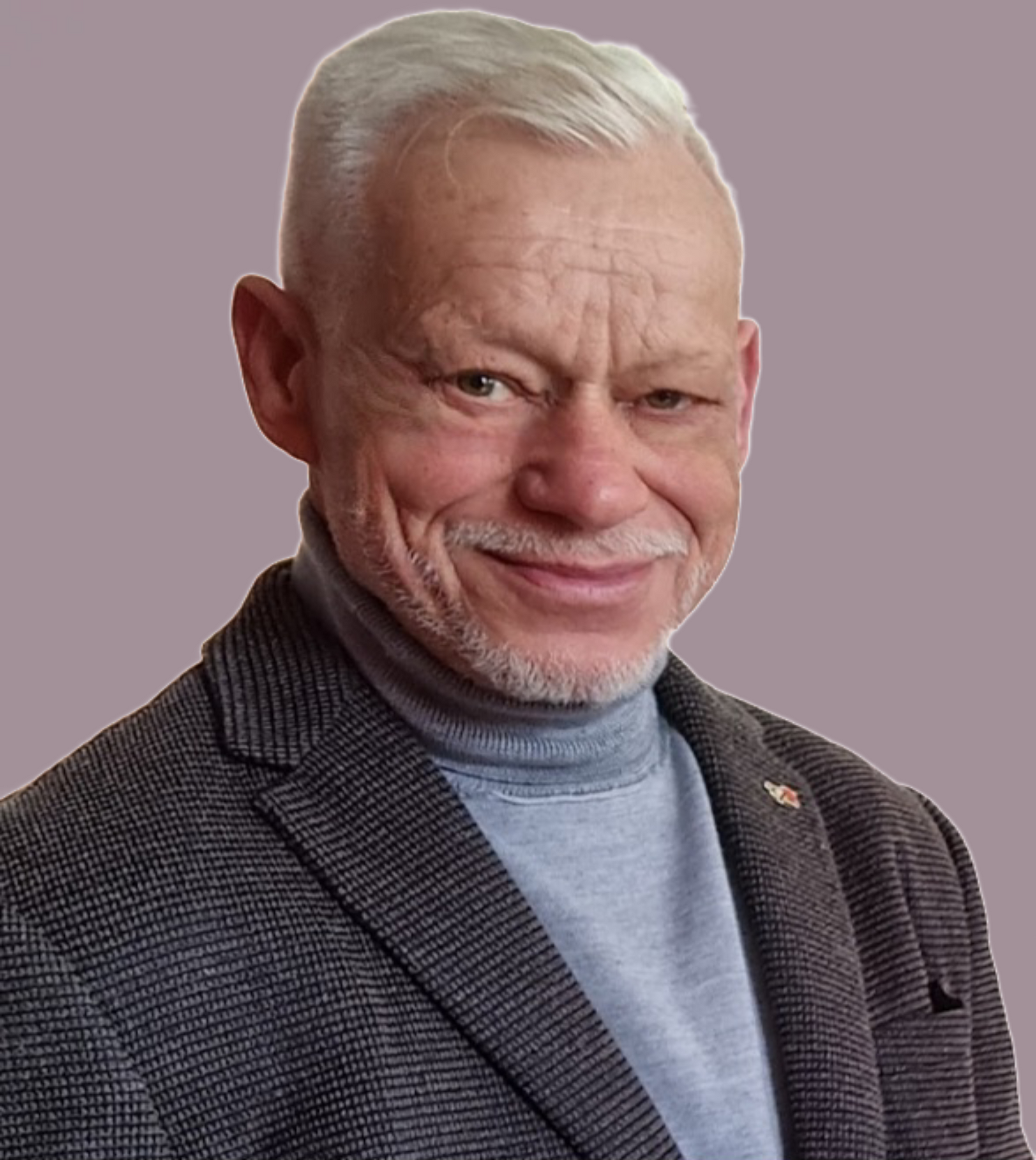 Michael Roloff Vorstandsvorsitzender Michael Roloff
Vorstandsvorsitzender
Mobil: 0173 7310719