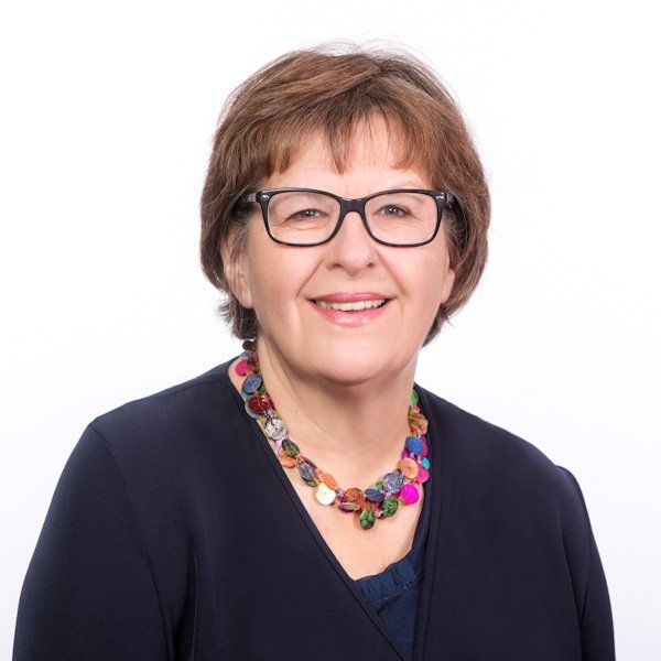 Annegret Hoffmann Leiterin der Frühberatungsstelle Tel: 06062/ 9408-26 Email: annegret.hoffmann@pz-odw.de