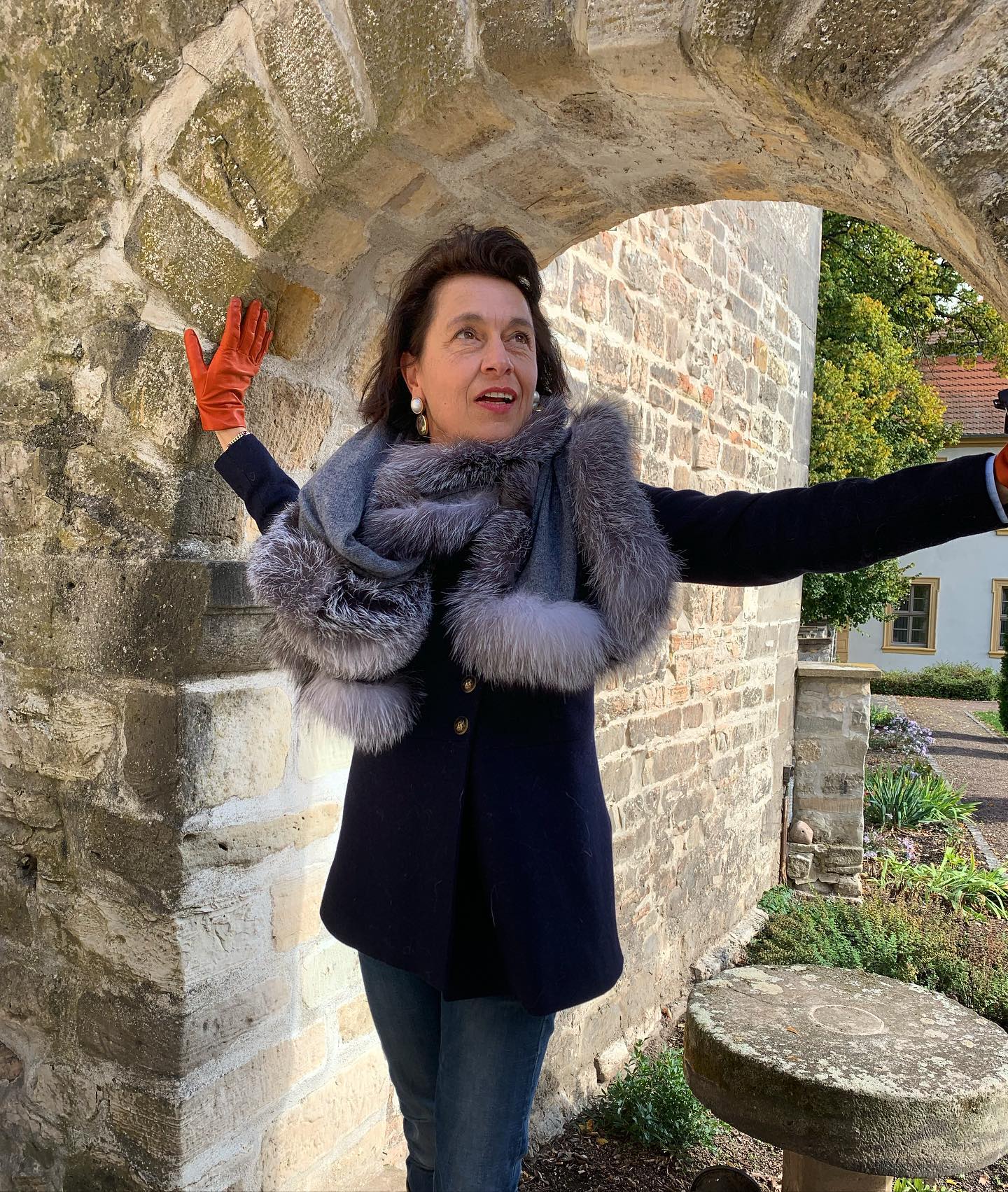 Feinste Accessoires Kaschmitschals mit Pelzbesatz