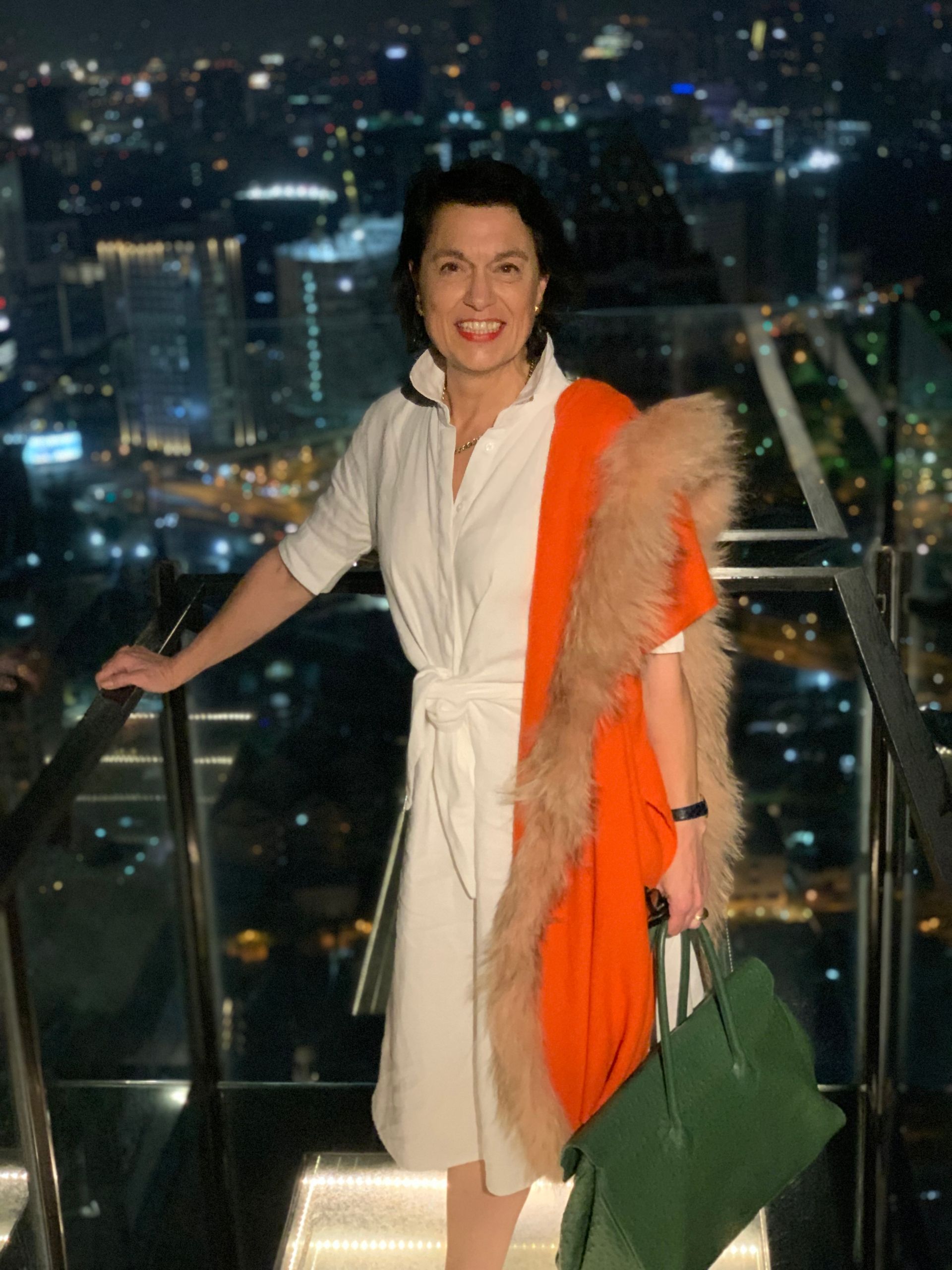 Herbstlicher Schal aus feinster Pelzqualität